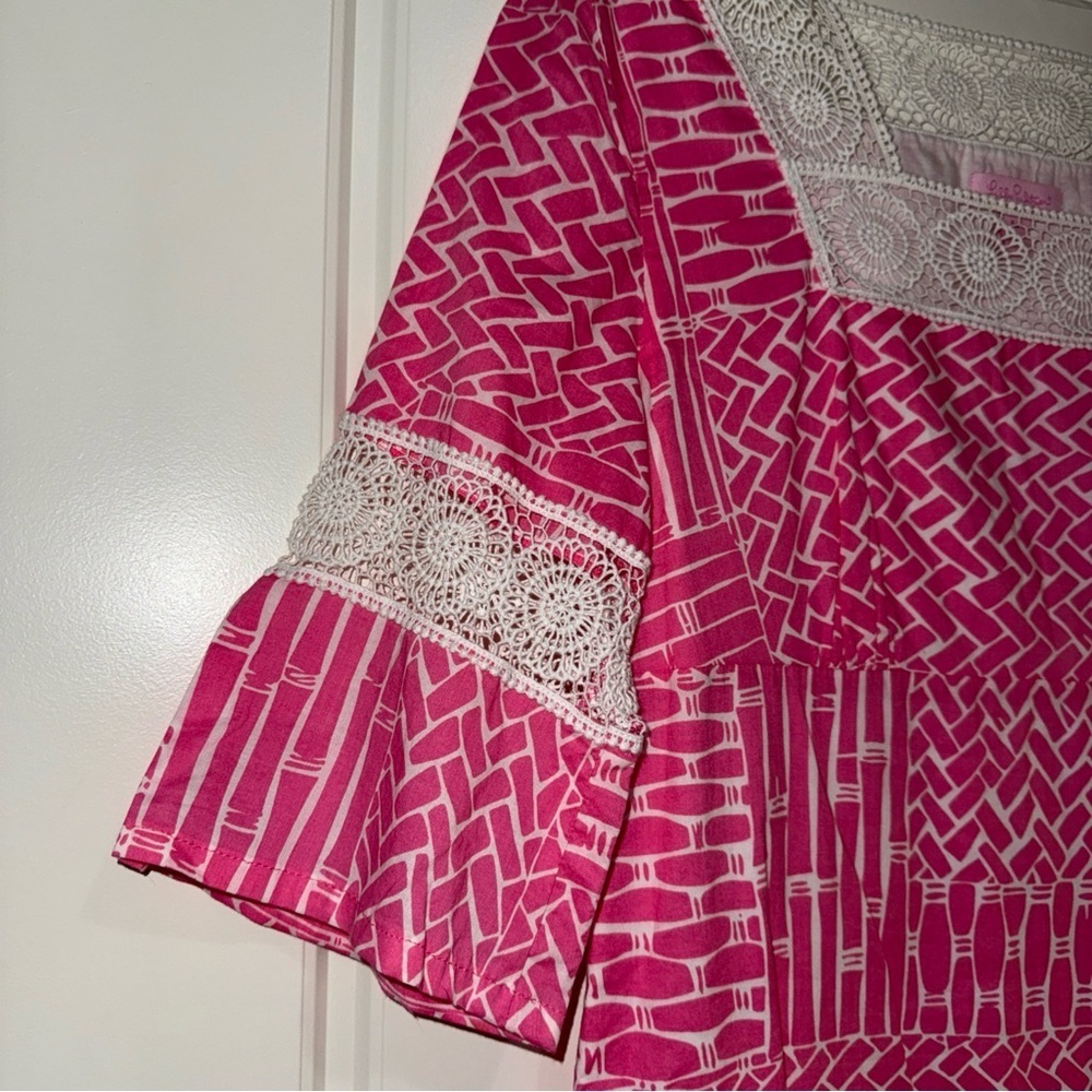 Lilly Pulitzer Geometric Pink and Cream Mini Dress m 10 lace crochet - Picture 2 of 7